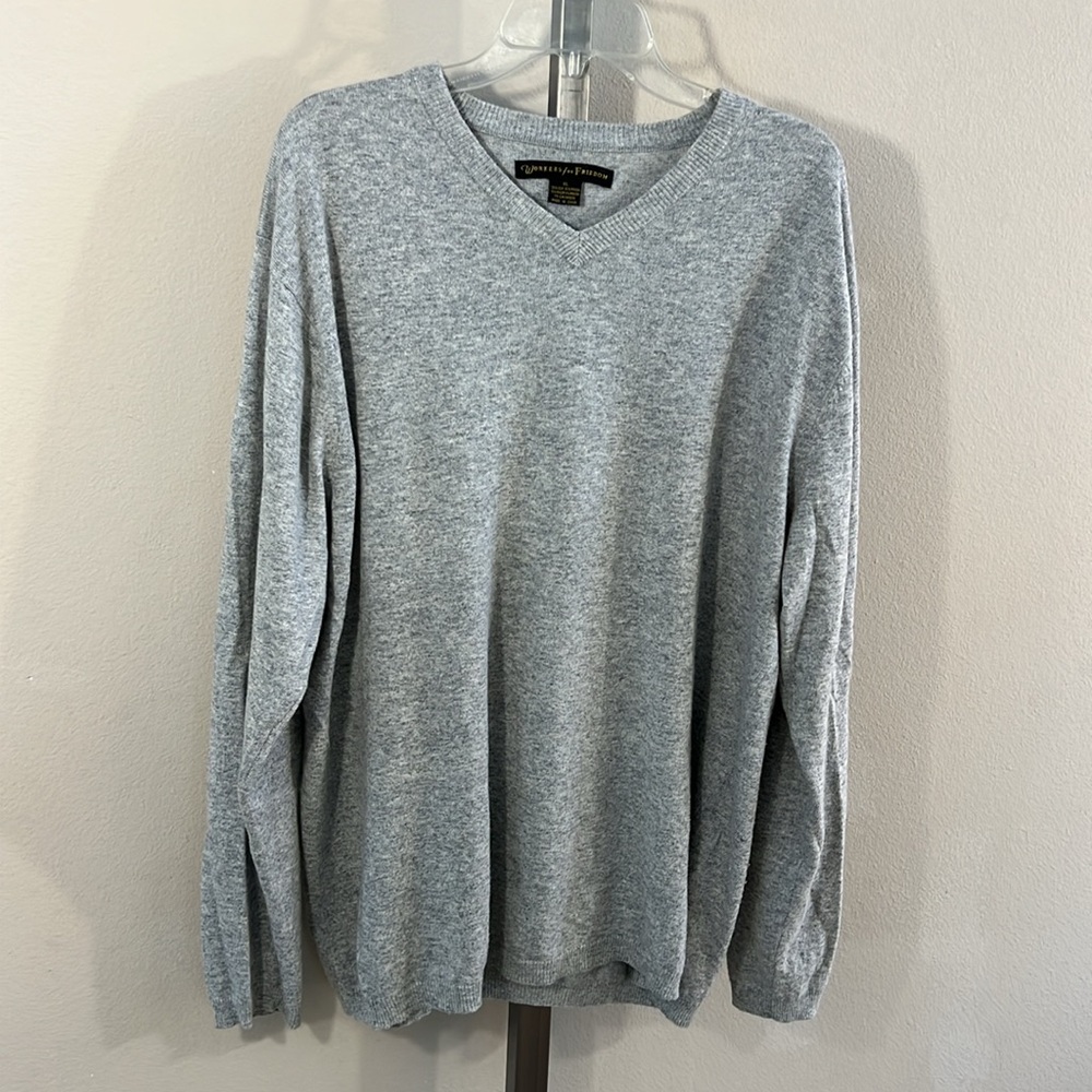 EUC Workers for Freedom Vintage V-neck sweater XL Gray